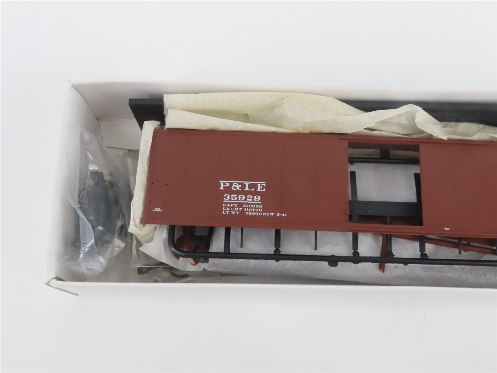 HO Scale Proto 2000 Kit 21792 P&LE Pittsburgh & Lake Erie 50' Box Car #35929