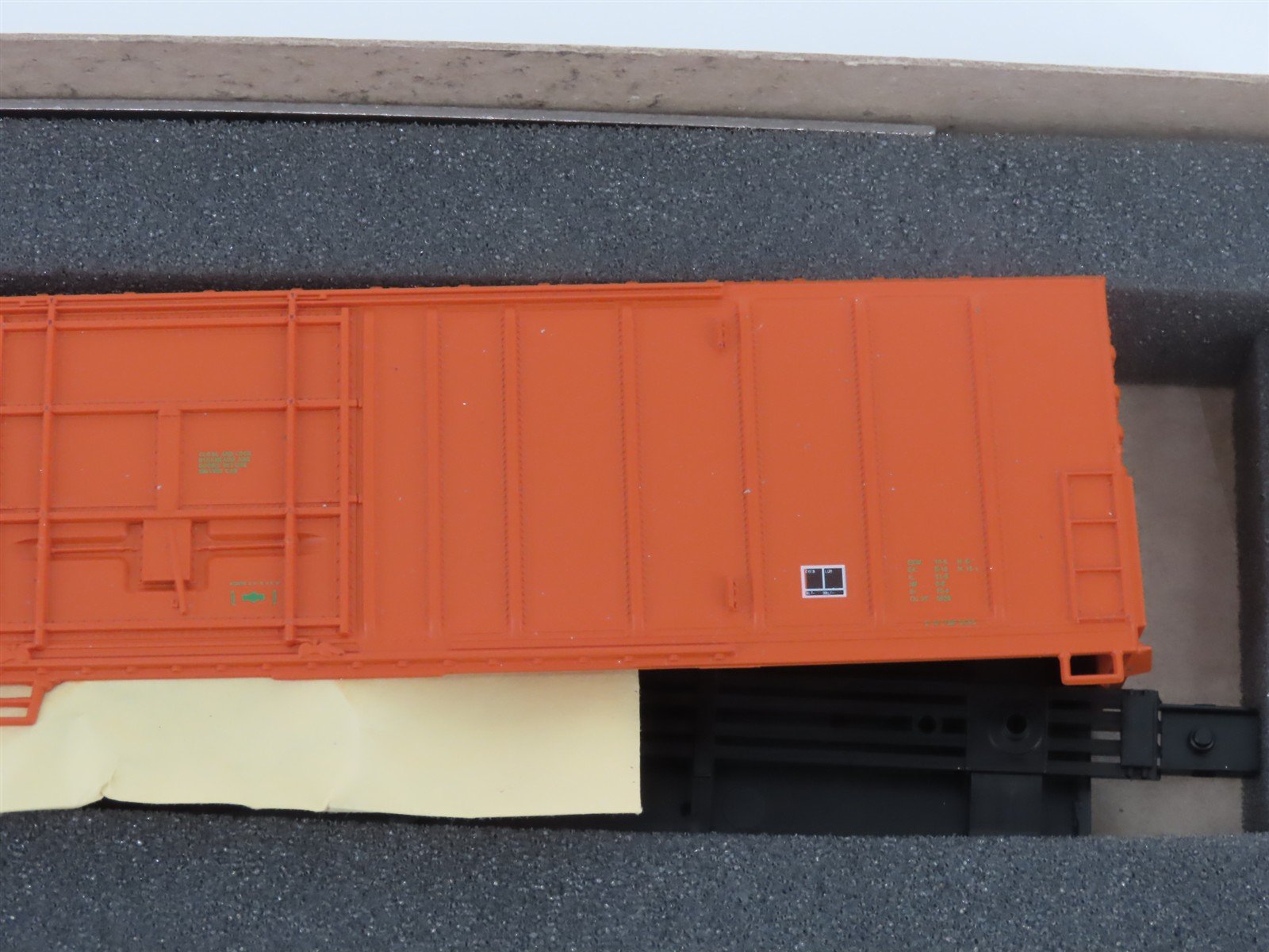 HO Scale Athearn SE Kit 2302 TPIX Tropicana 57' Mech Reefers 2-Pack