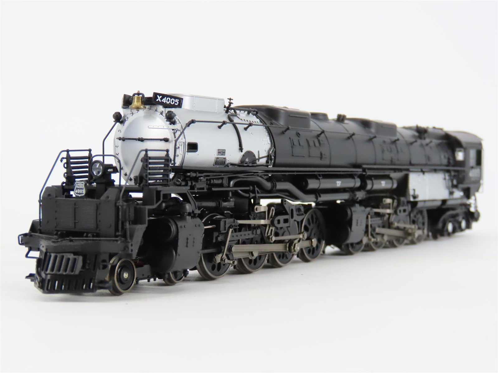 HO Scale Athearn Genesis G9152 UP Union Pacific 4-8-8-4 Steam #4005 wDCC & Sound