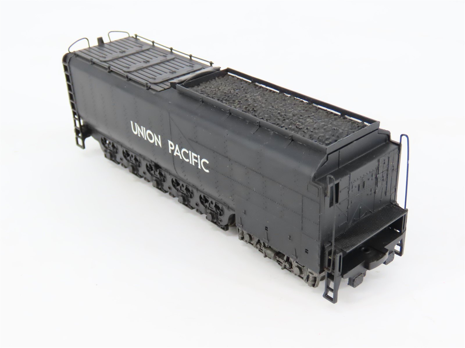 HO Scale Rivarossi 1586 UP Union Pacific 4-8-8-4 Steam Locomotive #4006