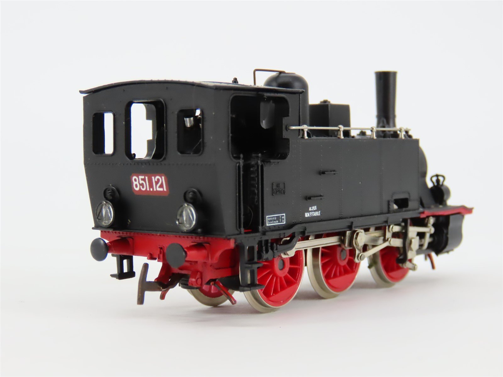 HO Scale Rivarossi 1117 Delle F.S. 0-6-0 Steam Locomotive #851.121