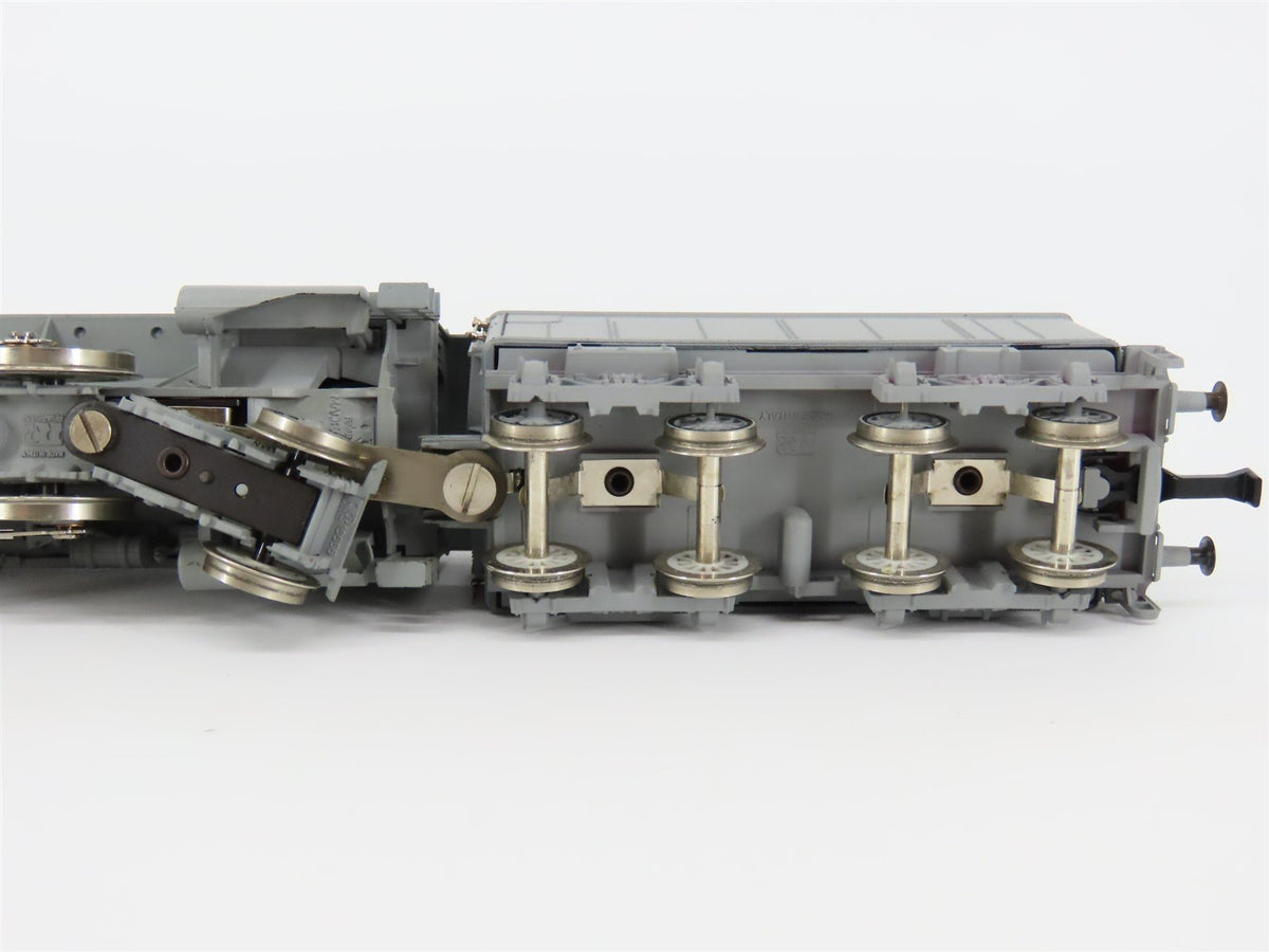 HO Scale Rivarossi 13471 Purssian P10 2-8-2 Steam Locomotive