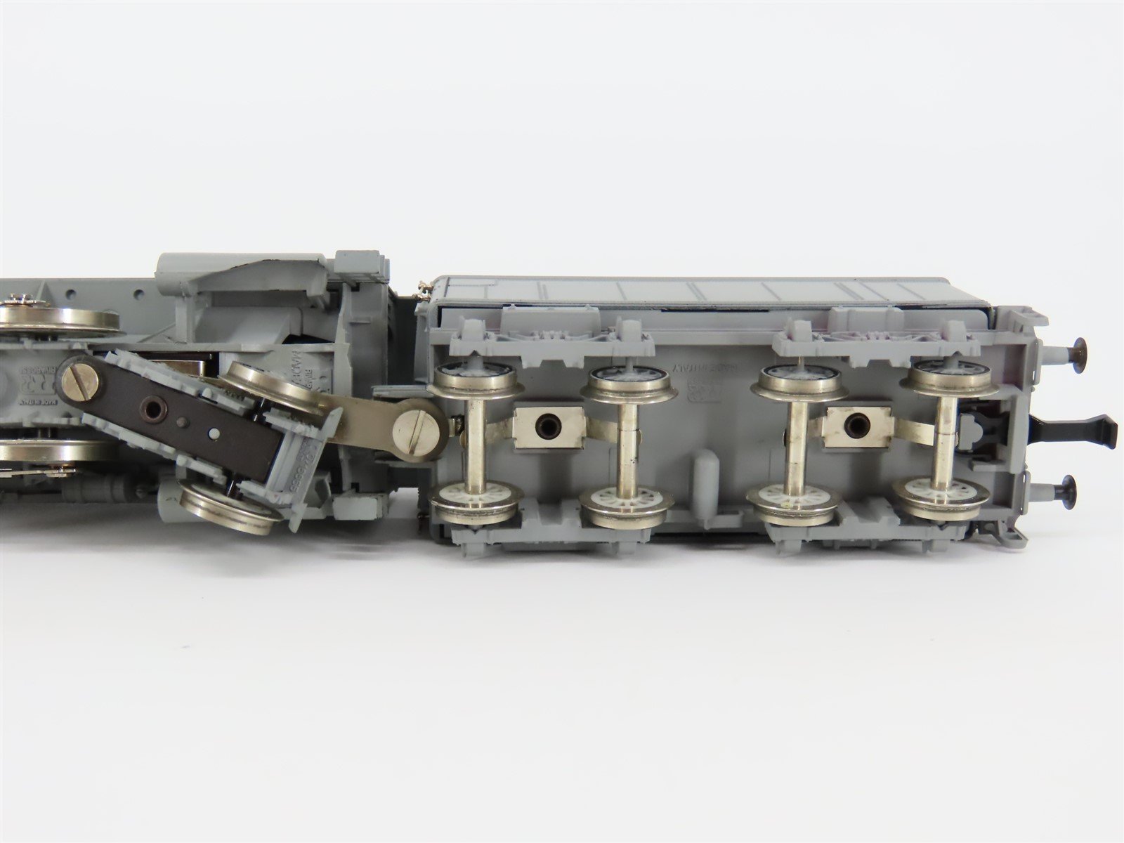 HO Scale Rivarossi 13471 Purssian P10 2-8-2 Steam Locomotive