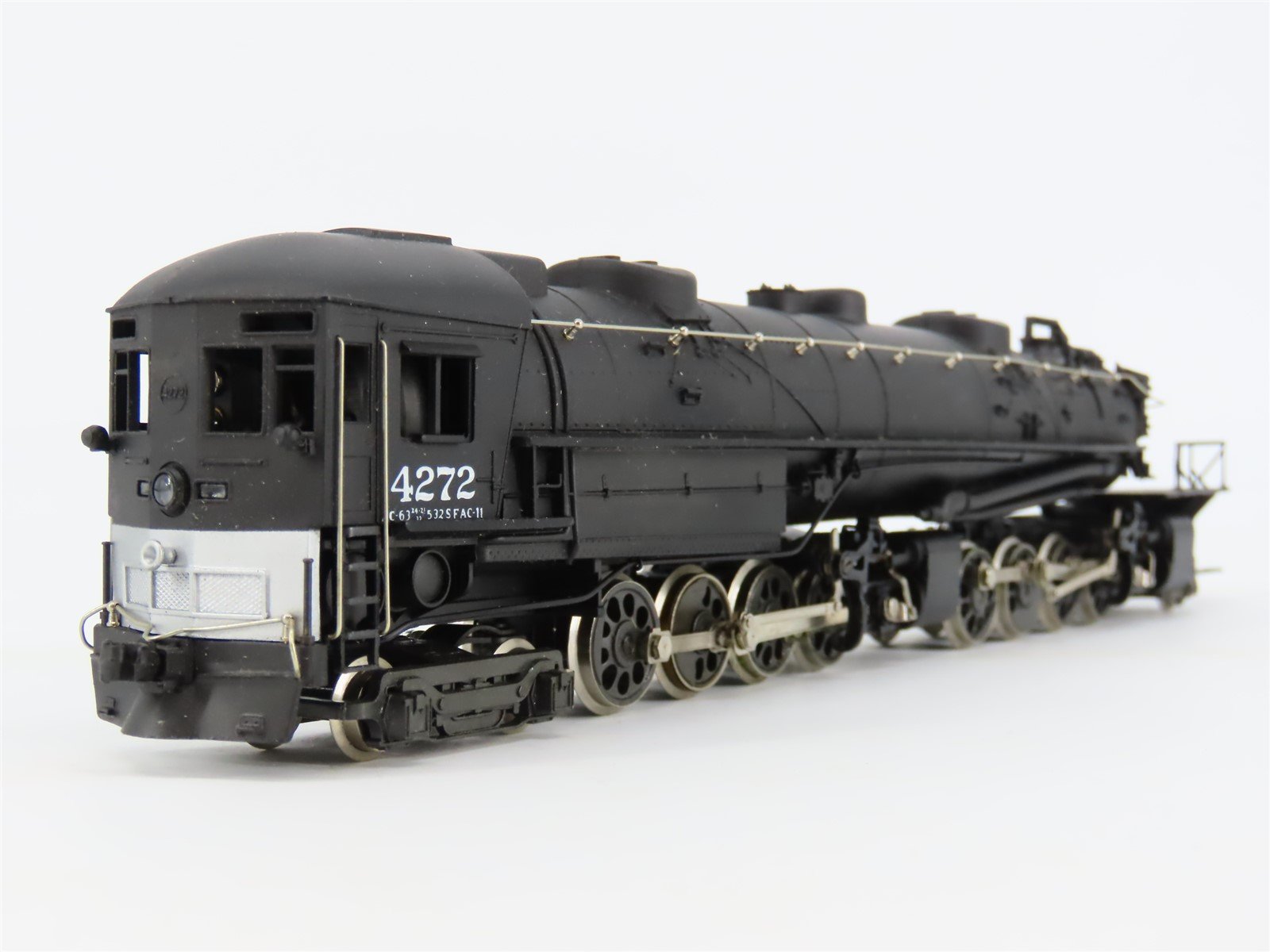 HO Scale AHM 5111-B SP Southern Pacific 4-8-8-2 Steam Locomotive #4272