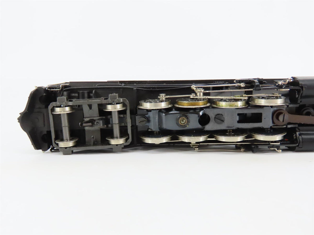 HO Scale AHM 5111-B SP Southern Pacific 4-8-8-2 Steam Locomotive #4272