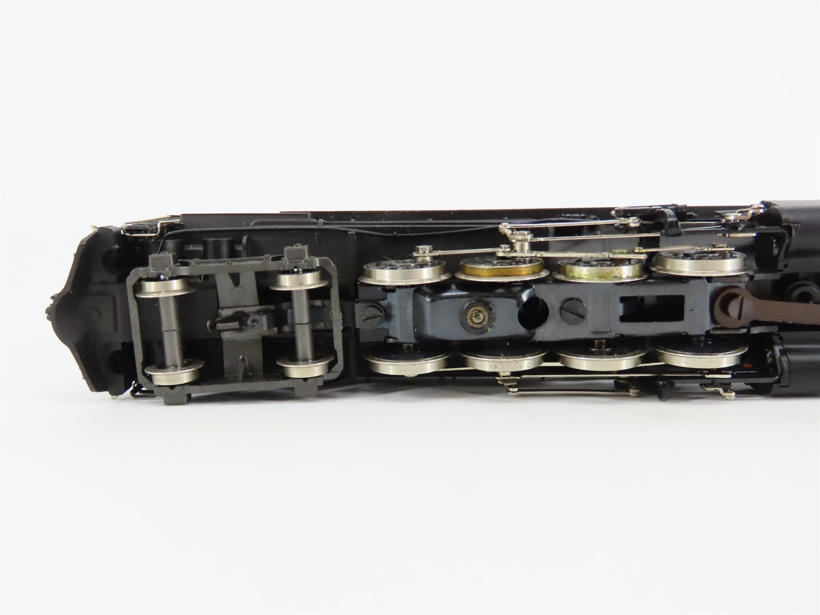 HO Scale AHM 5111-B SP Southern Pacific 4-8-8-2 Steam Locomotive #4272