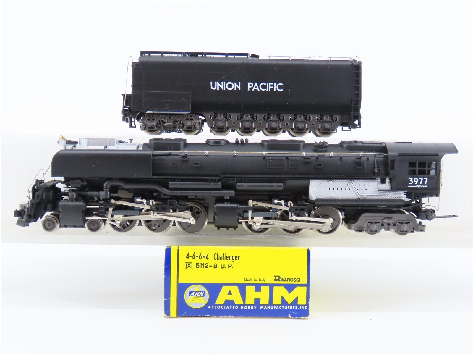 HO Scale AHM 5112-B UP Union Pacific 4-6-6-4 Challenger Steam #3977