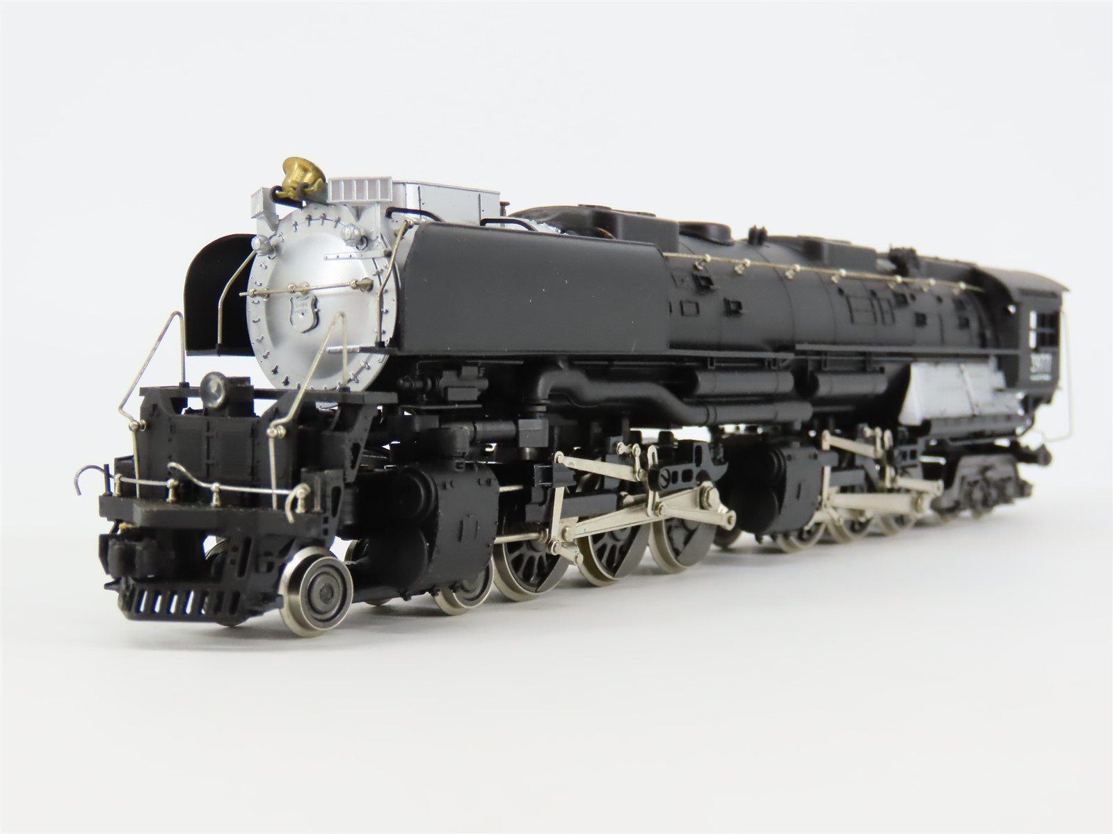HO Scale AHM 5112-B UP Union Pacific 4-6-6-4 Challenger Steam #3977