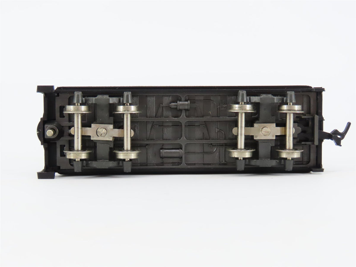 HO Scale AHM 5089-09 GN Great Northern 2-8-2 Steam Locomotive #3380