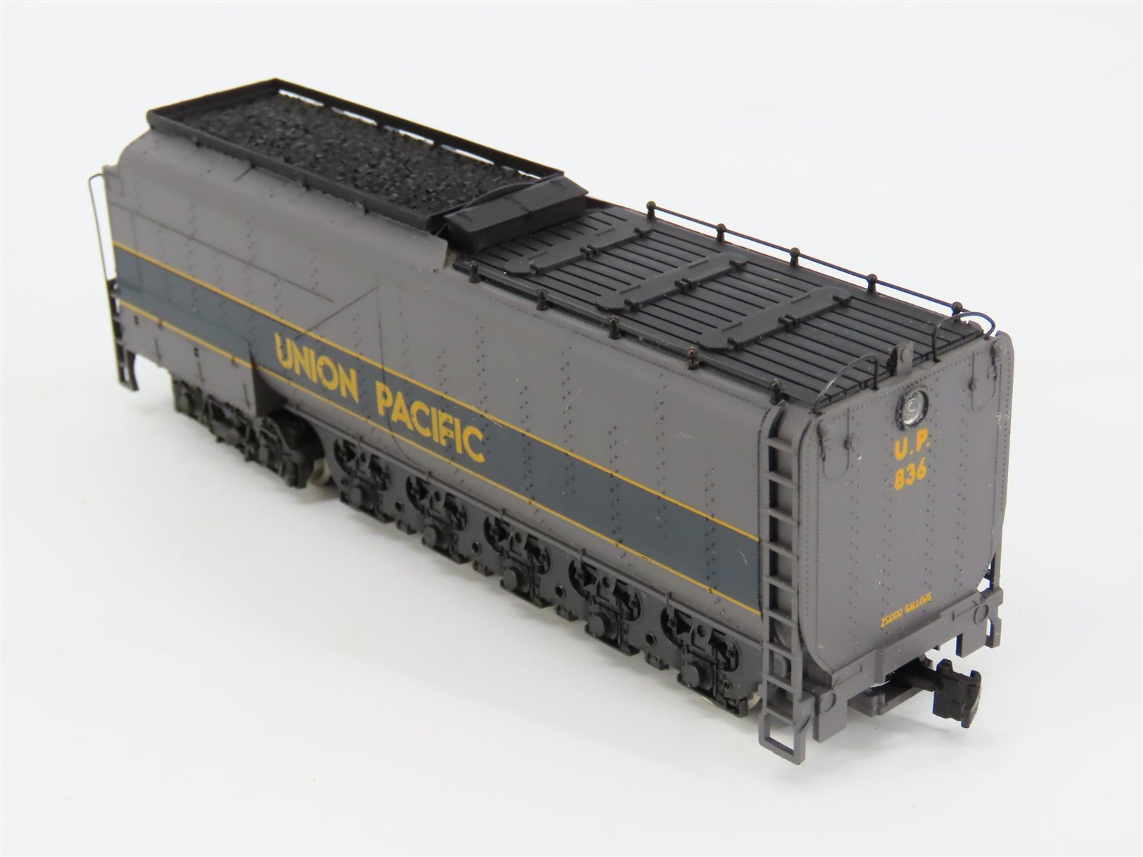 HO Scale AHM 5098 UP Union Pacific 4-8-4 FEF Steam Locomotive #836