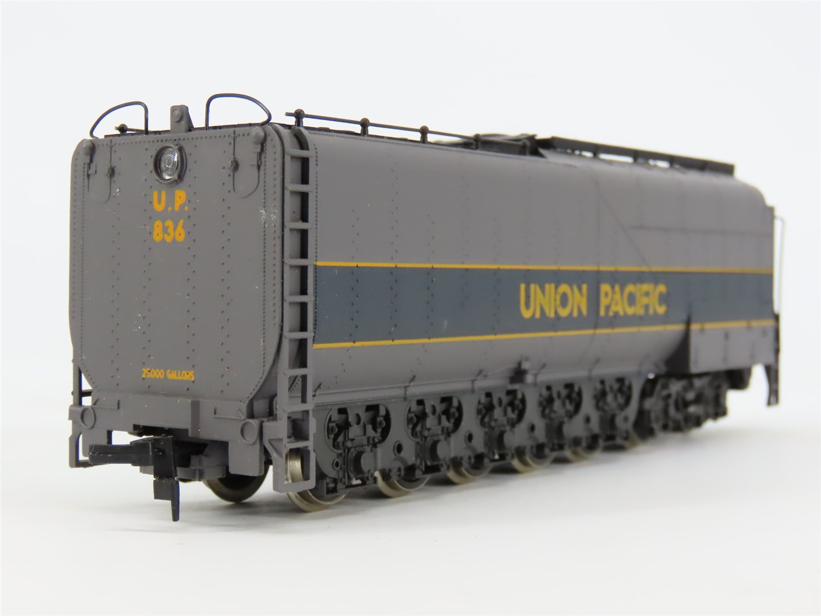 HO Scale AHM 5098 UP Union Pacific 4-8-4 FEF Steam Locomotive #836
