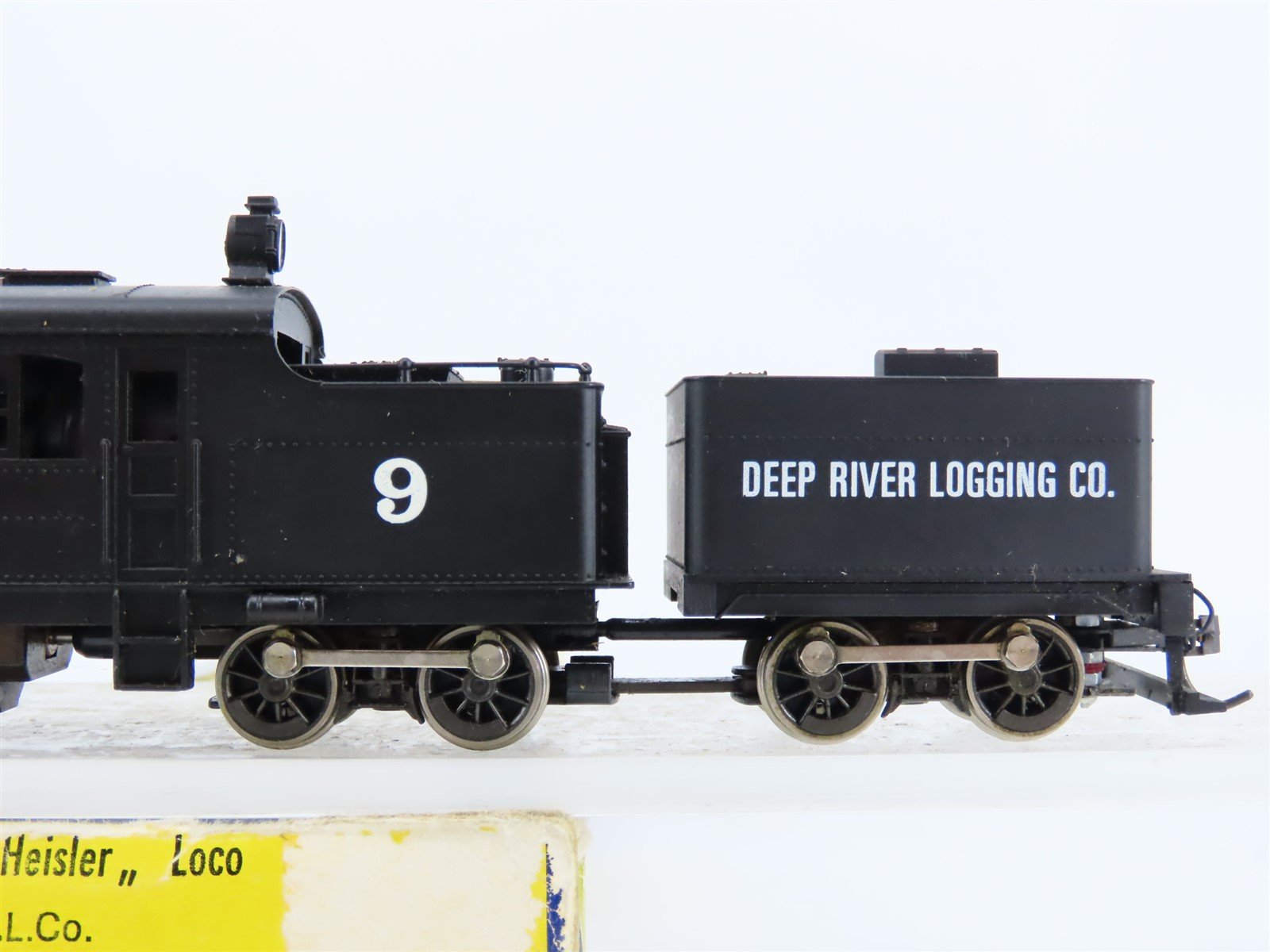 HO Scale AHM 5169-04 Deep River Logging Three Truck Heisler Steam Locomotive #9