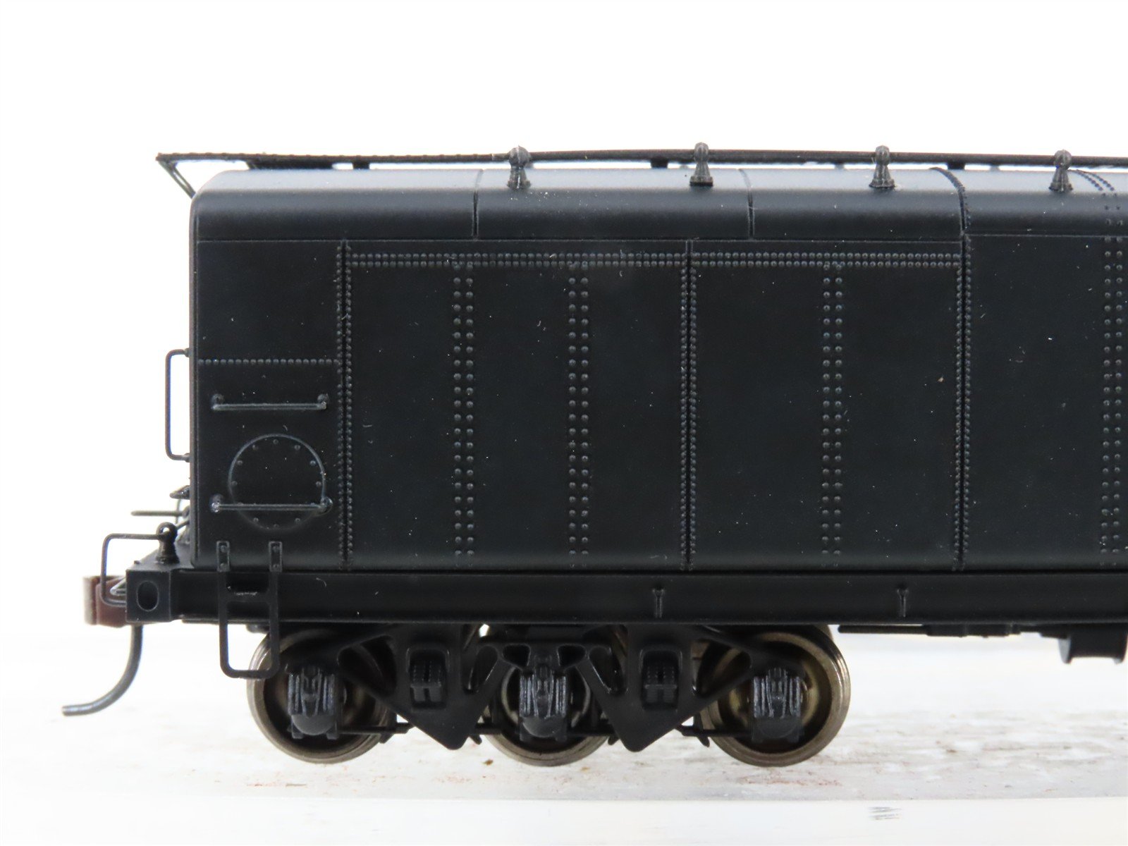 HO Scale Bachmann Spectrum 89921 Unlettered Black Auxiliary Water Tender