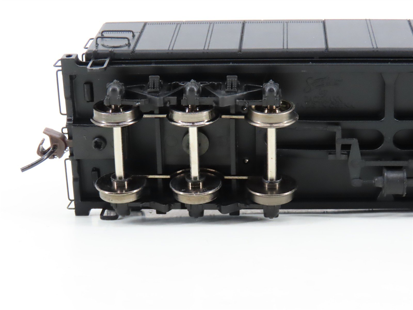 HO Scale Bachmann Spectrum 89921 Unlettered Black Auxiliary Water Tender