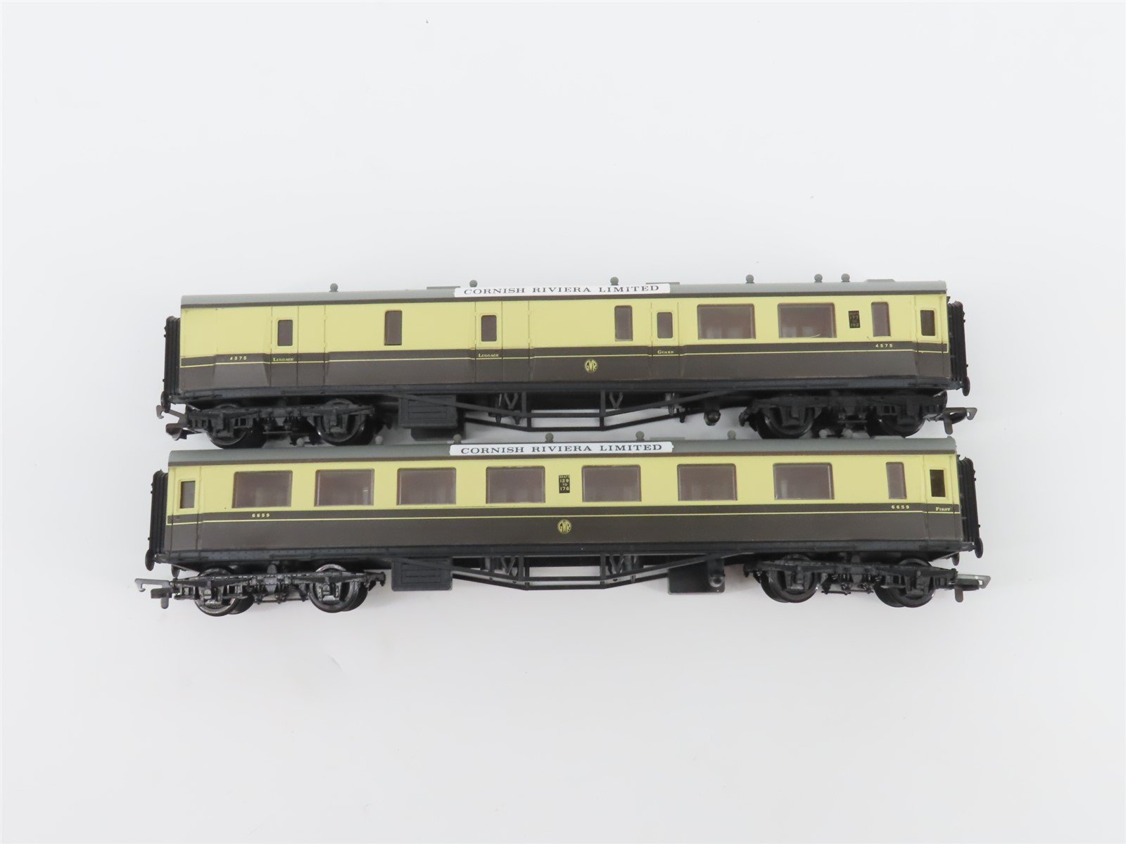 HO Scale Life-Like Royal Castle British Railways Steam Set w/ Passenger Cars