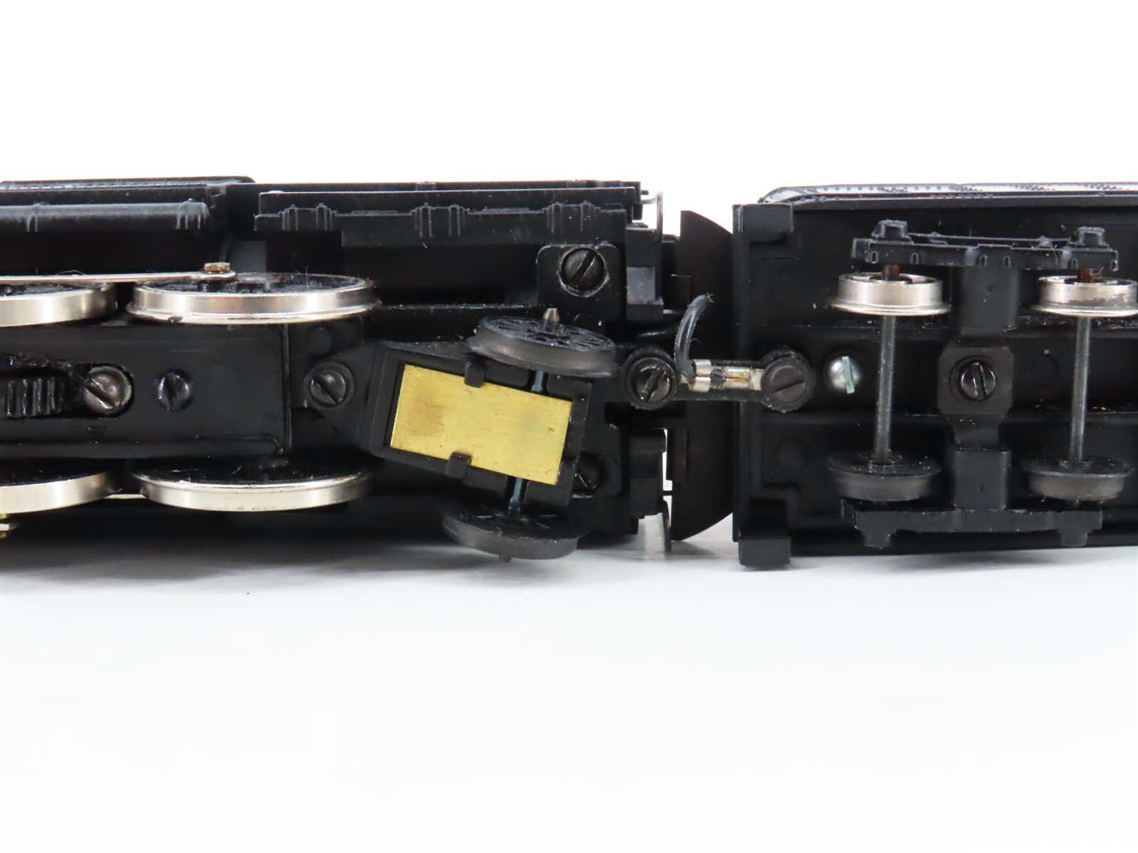 HO Scale Mantua 323-521 RDG Reading 4-6-2 Camelback Steam Locomotive #1017