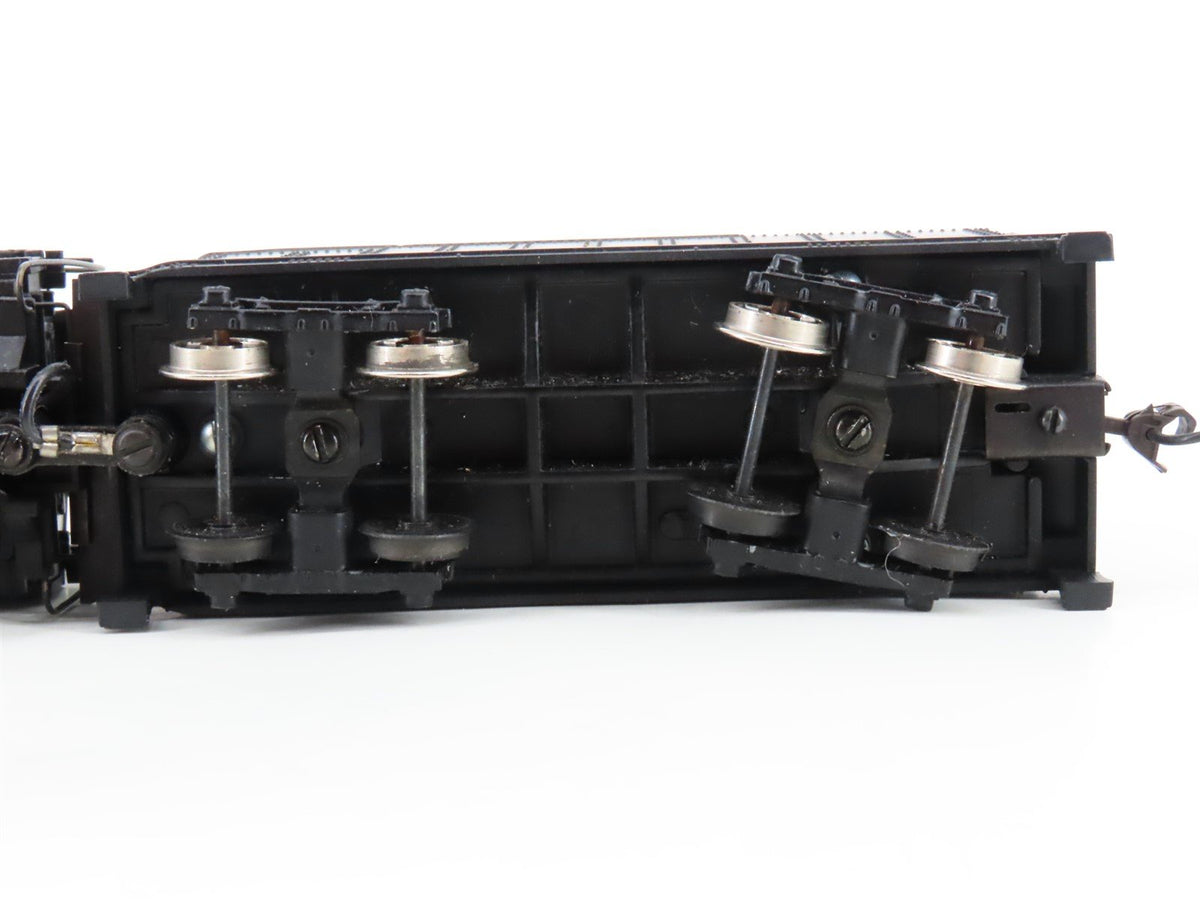 HO Scale Mantua 323-521 RDG Reading 4-6-2 Camelback Steam Locomotive #1017