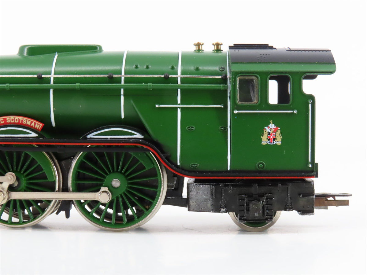 OO Scale Hornby R.075 LNER &quot;Flying Scotsman&quot; 4-6-2 Steam #4472 w/ 2 Tenders