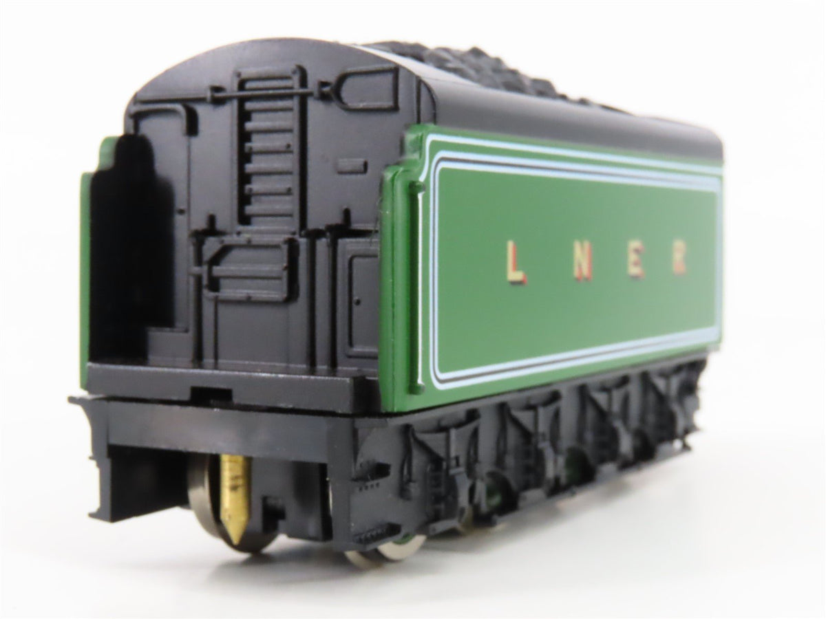 OO Scale Hornby R.075 LNER &quot;Flying Scotsman&quot; 4-6-2 Steam #4472 w/ 2 Tenders