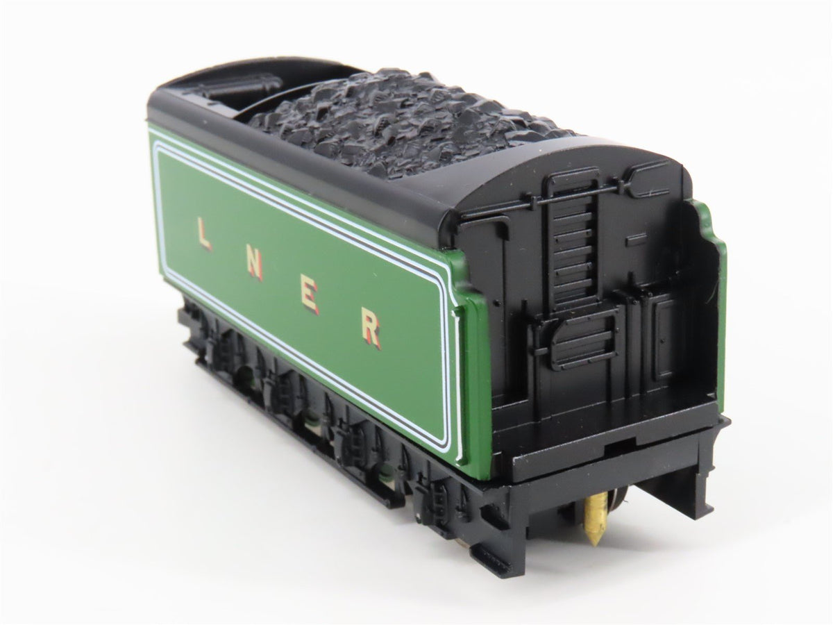 OO Scale Hornby R.075 LNER &quot;Flying Scotsman&quot; 4-6-2 Steam #4472 w/ 2 Tenders