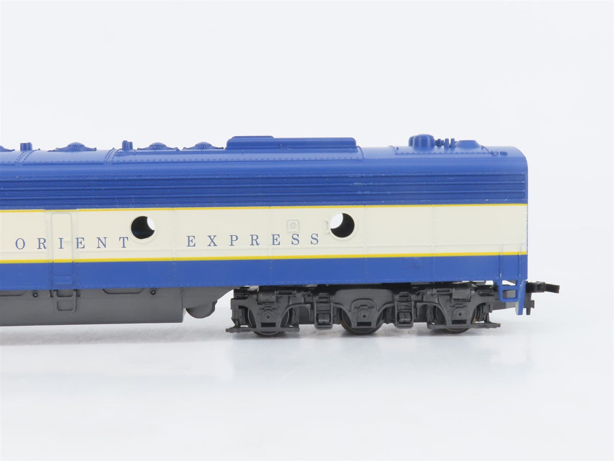 HO Rivarossi 0824 American Orient Express EMD E8A/A Diesel Passenger Train Set