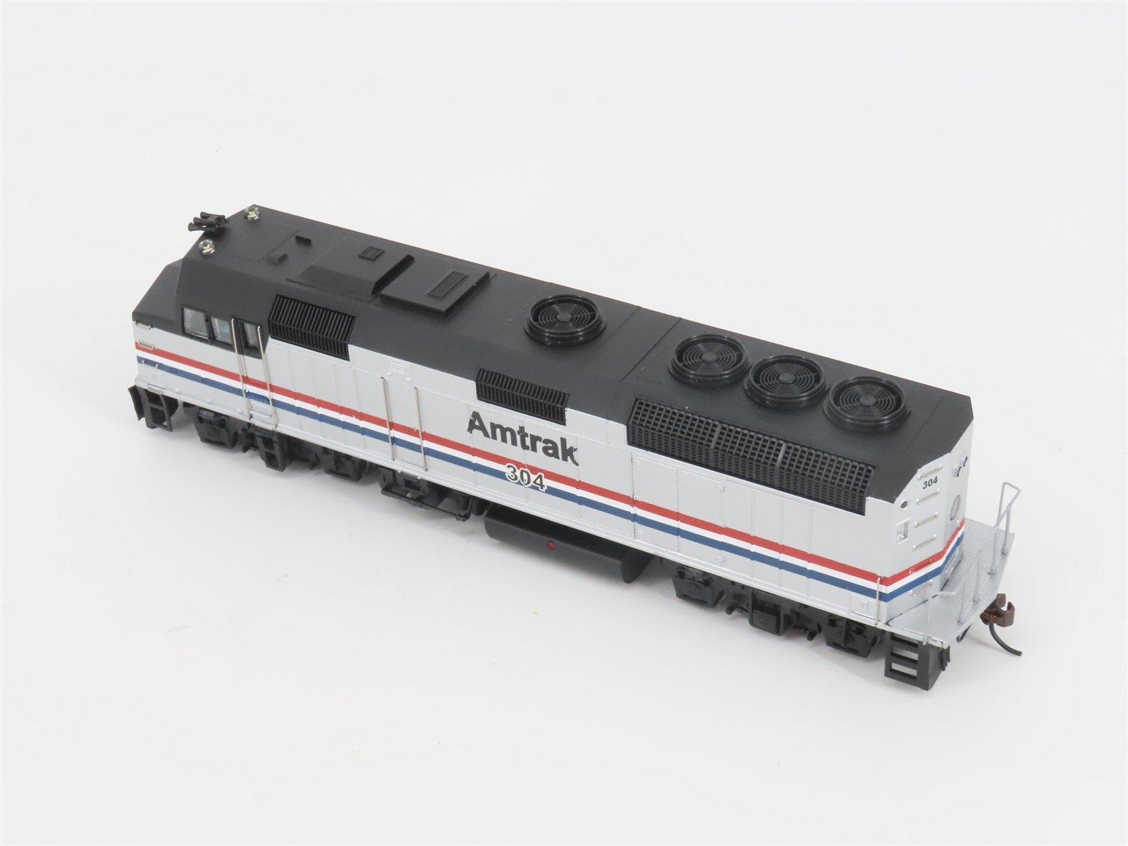 HO Scale Bachmann Spectrum 87024 AMTK Amtrak Phase III F40PH Diesel #304