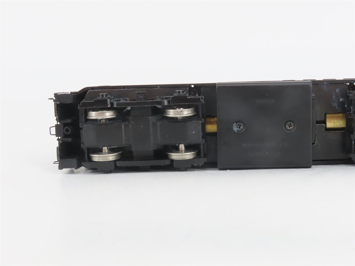 HO Scale Bachmann Spectrum 81215 NH New Haven FM H16-44 Diesel #1611