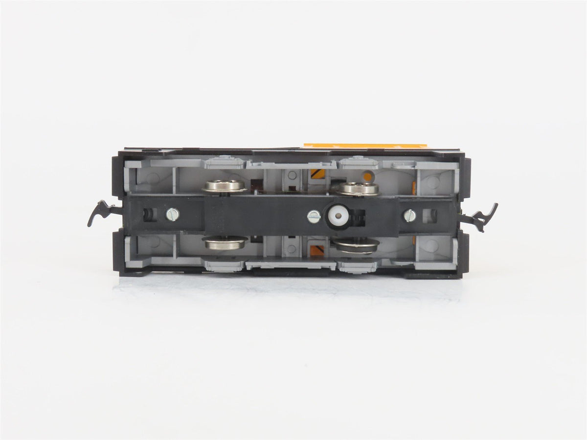 HO Bachmann AA41068001 UP Union Pacific 35-Ton Industrial Diesel Switcher #720