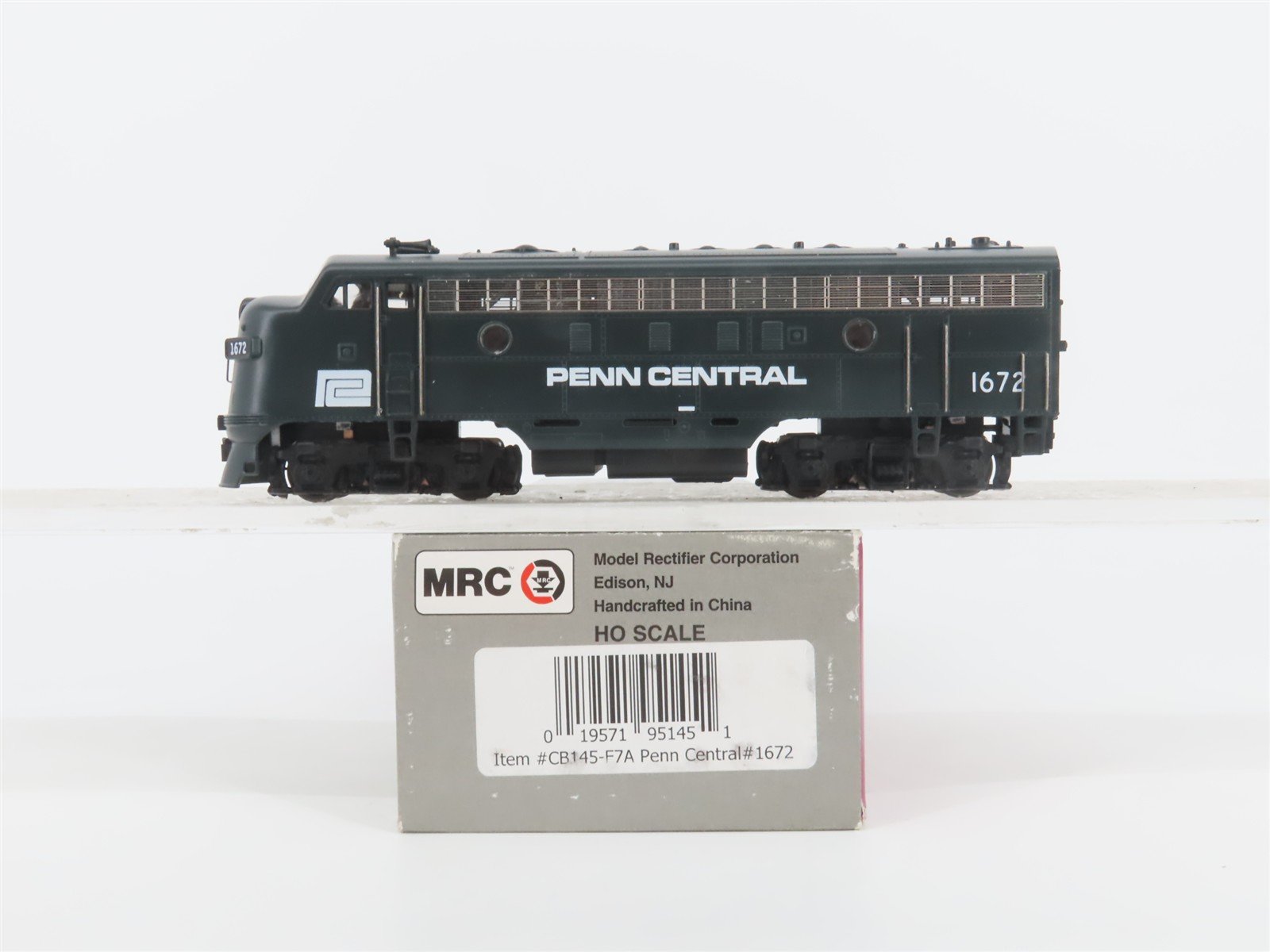 HO Scale MRC Platinum CB145 PC Penn Central EMD F7A Diesel Locomotive #1672