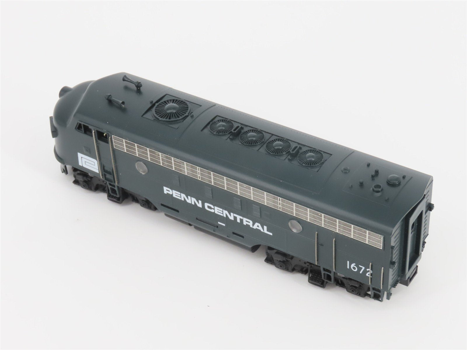 HO Scale MRC Platinum CB145 PC Penn Central EMD F7A Diesel Locomotive #1672