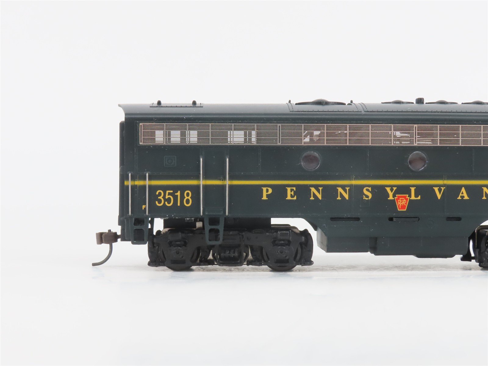 HO Scale MRC Platinum CD132 PRR Pennsylvania EMD F7B Diesel Locomotive #3518