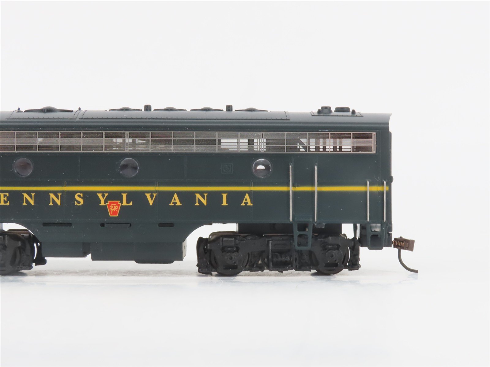 HO Scale MRC Platinum CD132 PRR Pennsylvania EMD F7B Diesel Locomotive #3518