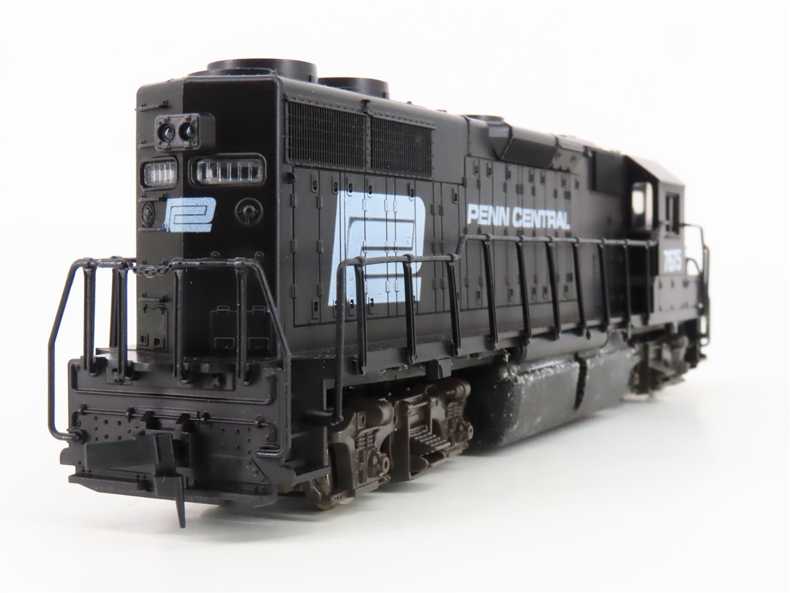 HO Scale Atlas 7066 PC Penn Central GP38 Diesel Locomotive #7675