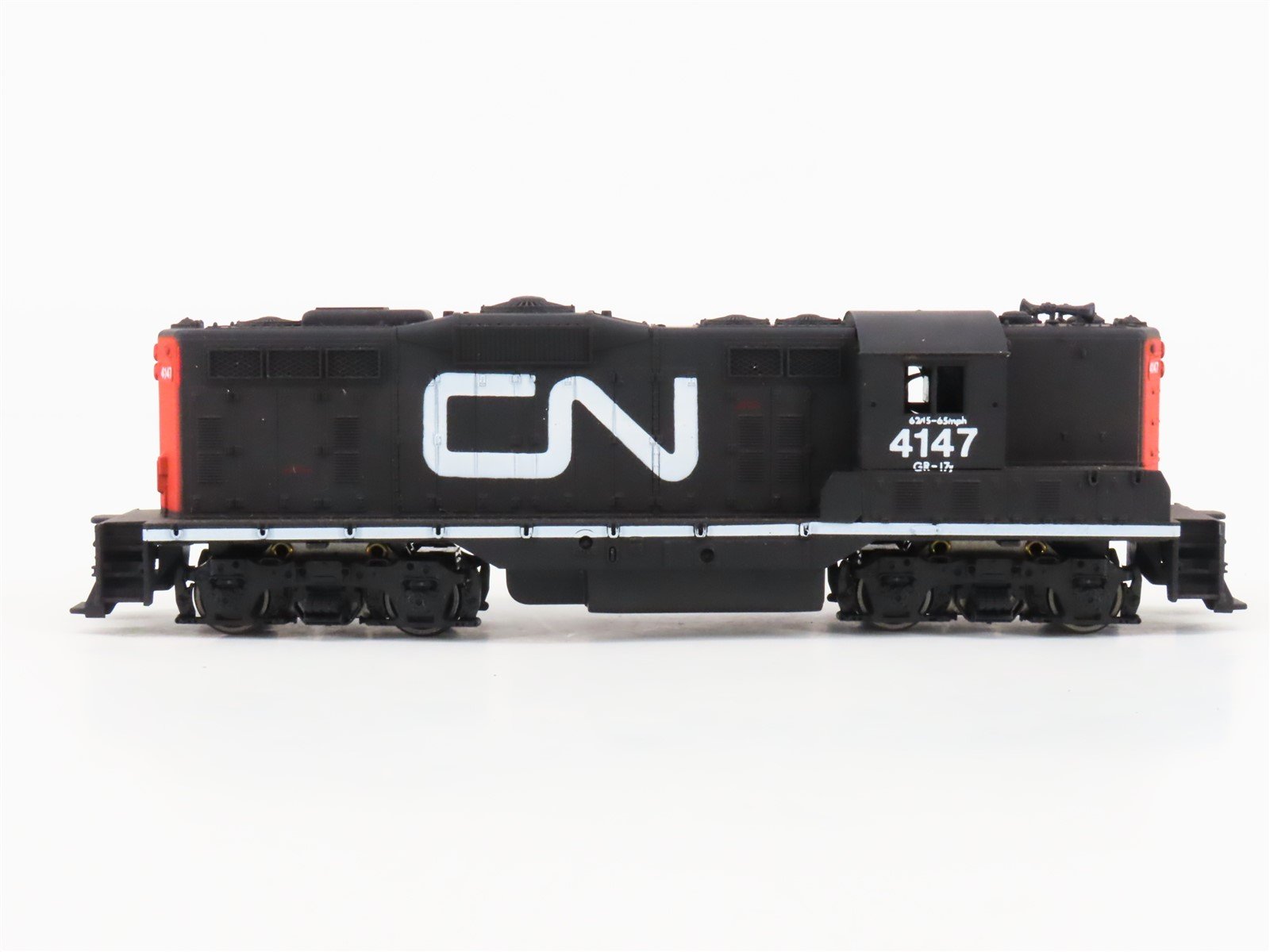 HO Scale Bev-Bel CN Canadian National GP9 Diesel Locomotive #4147