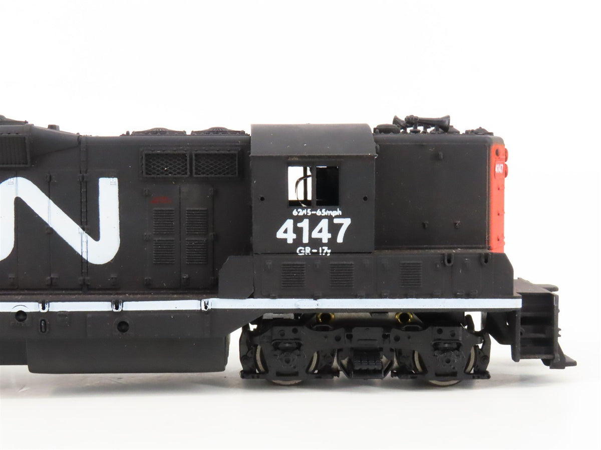 HO Scale Bev-Bel CN Canadian National GP9 Diesel Locomotive #4147