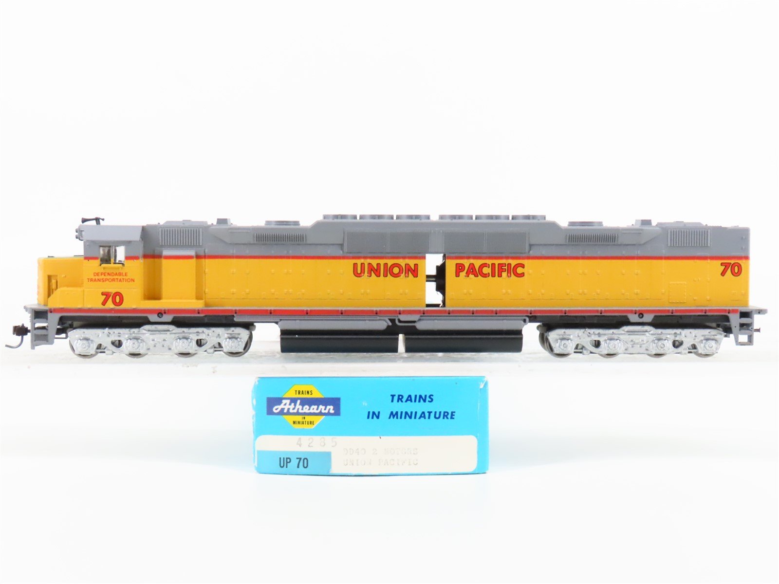 HO Scale Athearn 4285 UP Union Pacific DD40A Diesel Locomotive #70