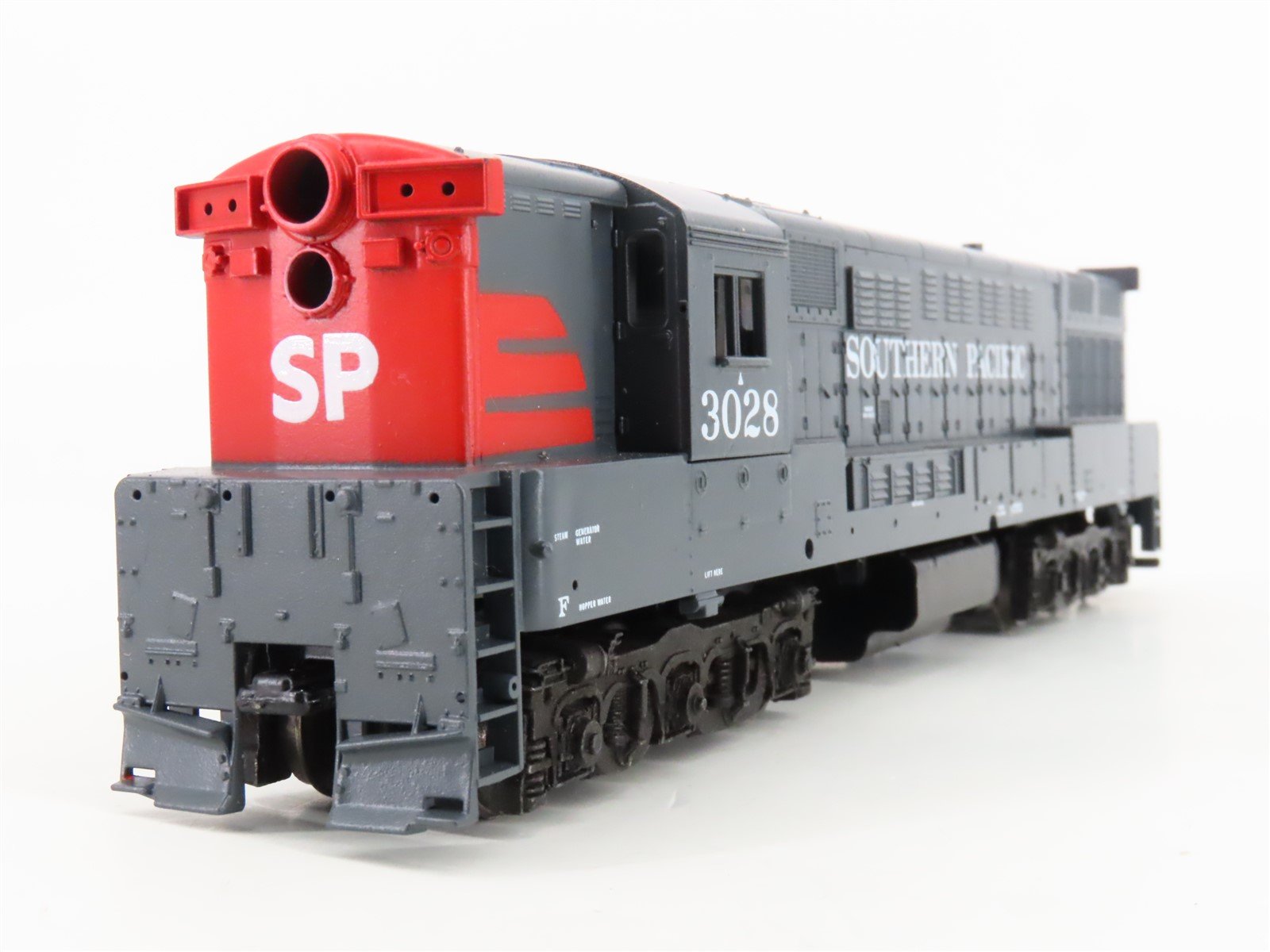 HO Scale Athearn 4307 SP Southern Pacific H24-66 Diesel Locomotive #3028