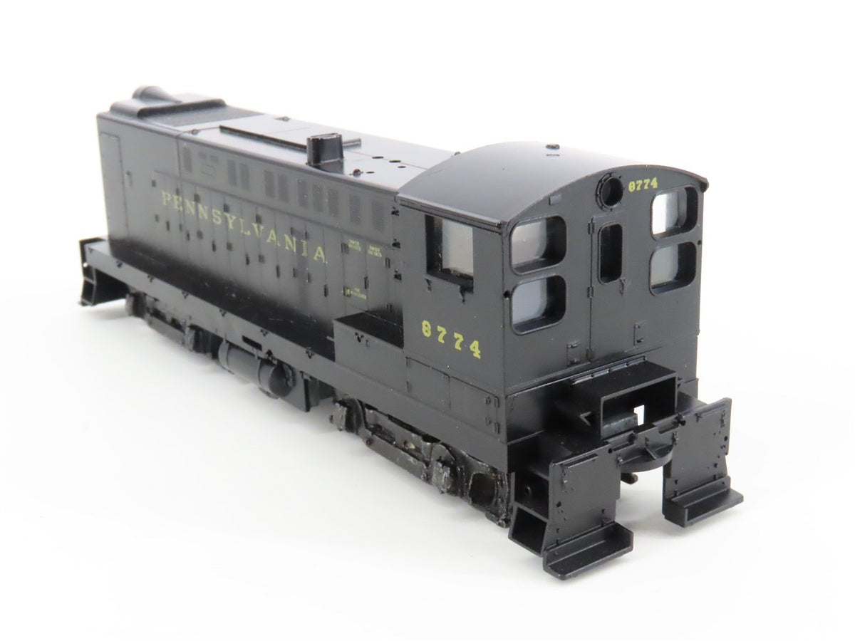 HO Scale Athearn 3707 PRR Pennsylvania S-12 Diesel Locomotive #8774