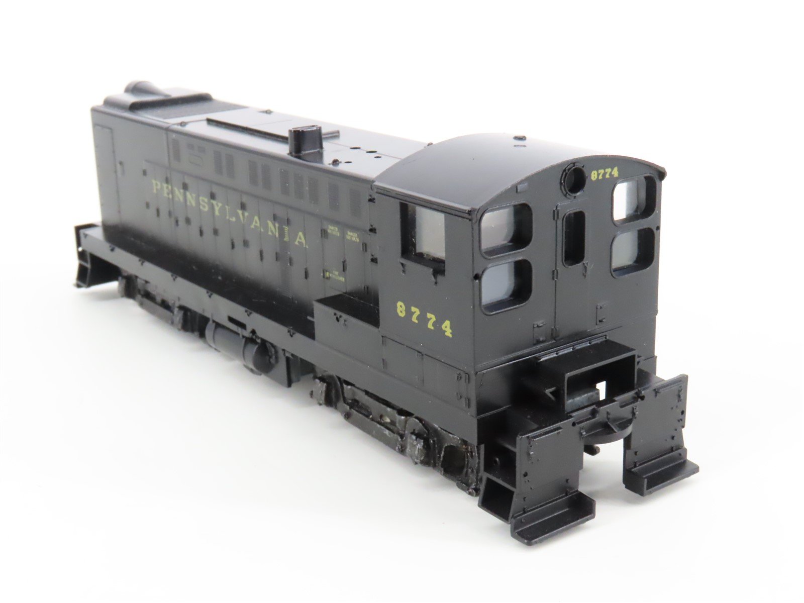 HO Scale Athearn 3707 PRR Pennsylvania S-12 Diesel Locomotive #8774
