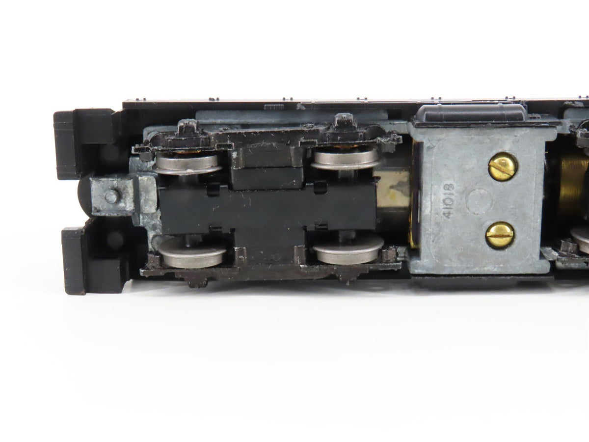 HO Scale Athearn 3707 PRR Pennsylvania S-12 Diesel Locomotive #8774