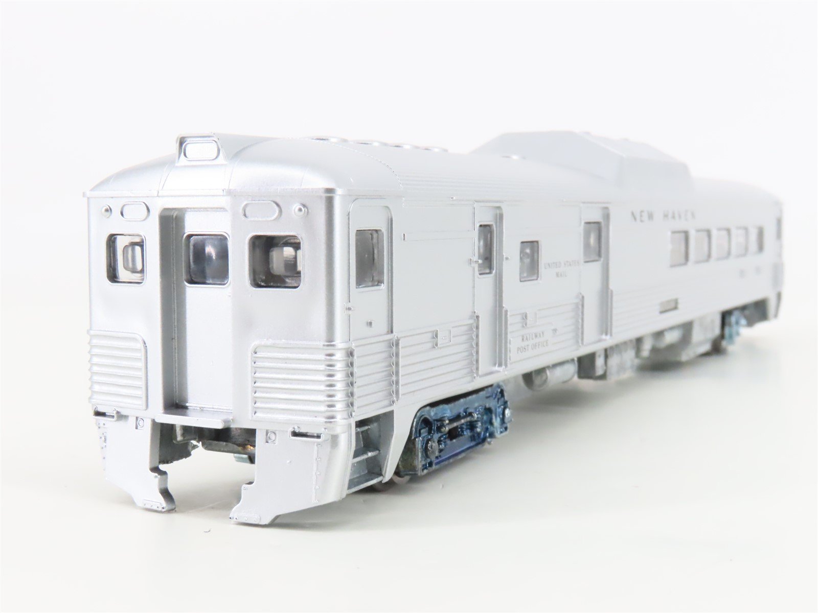 HO Scale Athearn 2177 NH New Haven RDC-3 Diesel Locomotive