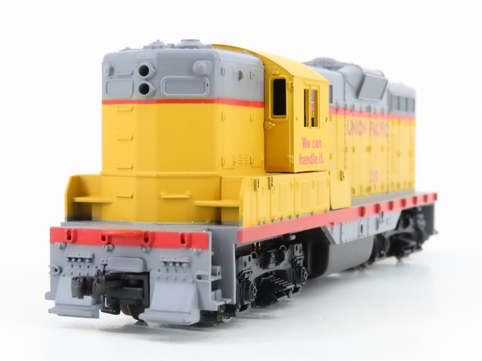 HO Scale Athearn 3154 UP Union Pacific GP9 Diesel Locomotive #250