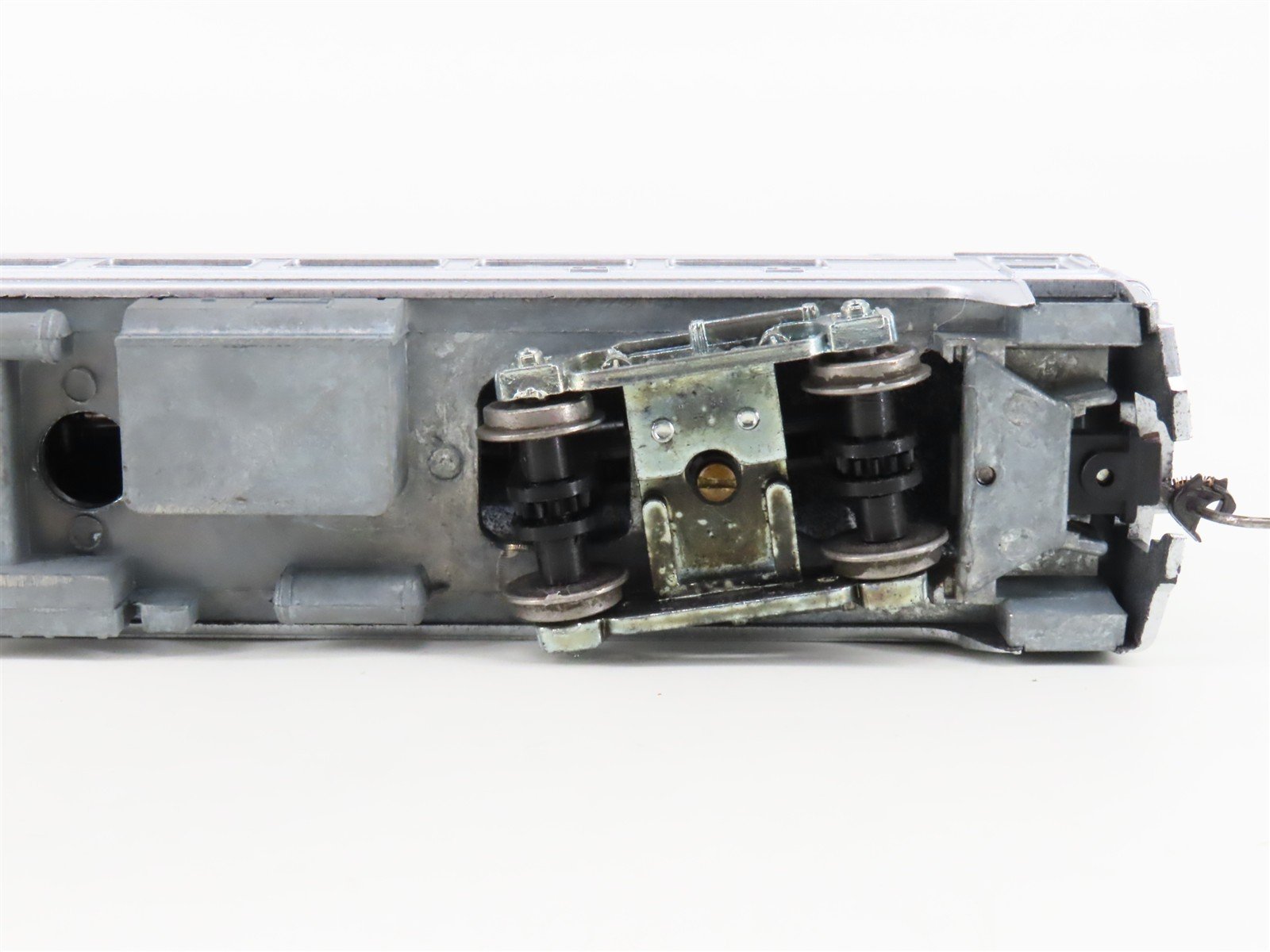 HO Scale Athearn 2177 NH New Haven RDC-3 Diesel Locomotive