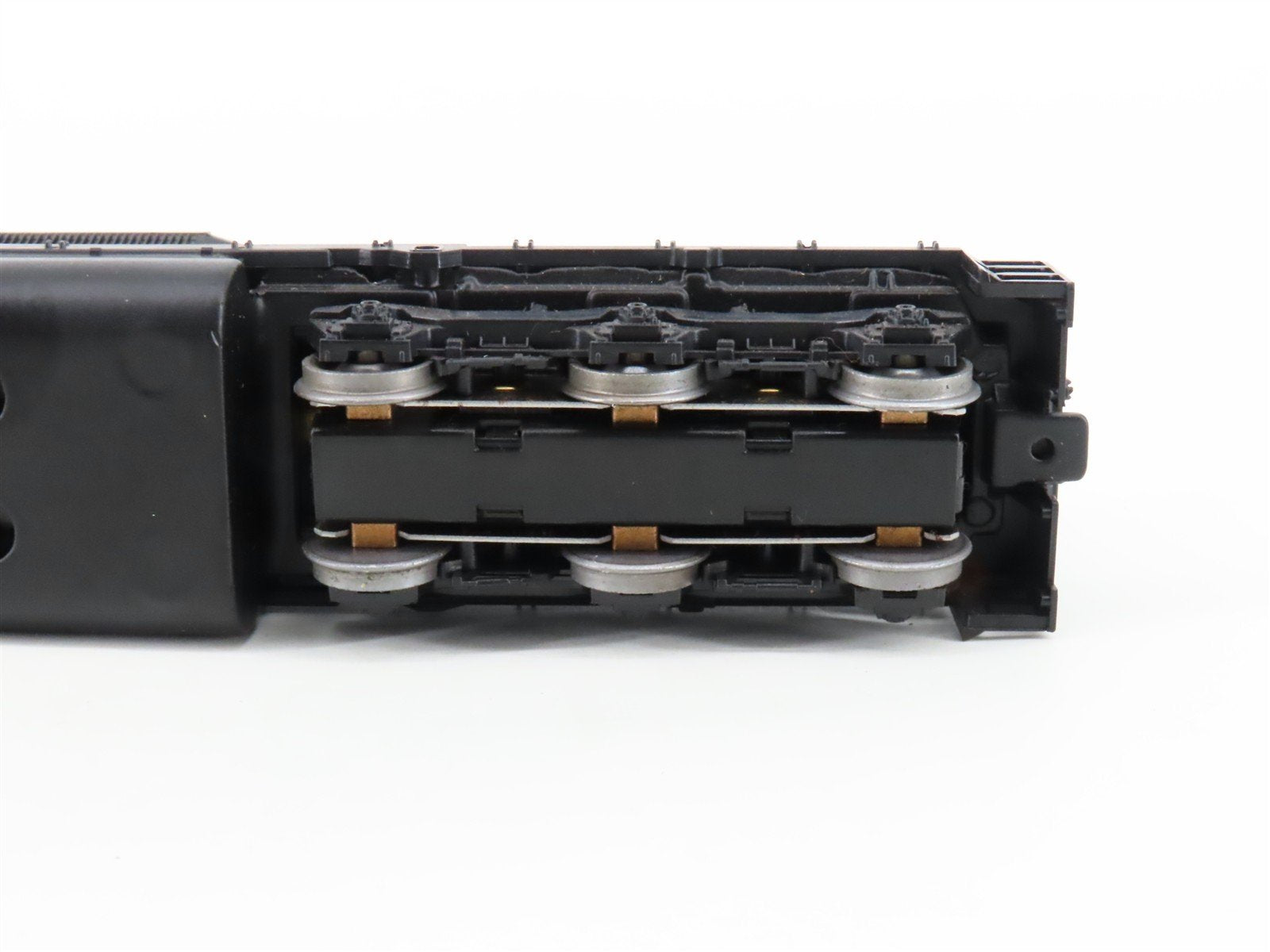 HO Scale Athearn 4100 Undecorated SDP40 Diesel Locomotive