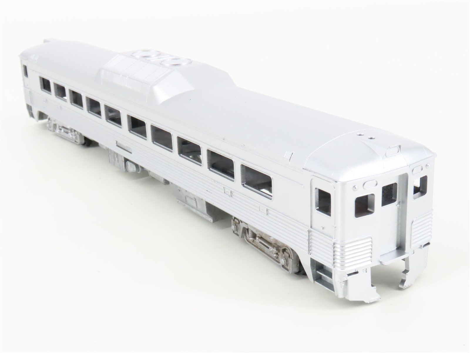 HO Scale Athearn 2170 Undecorated RDC-1 Diesel Railcar UNPOWERED