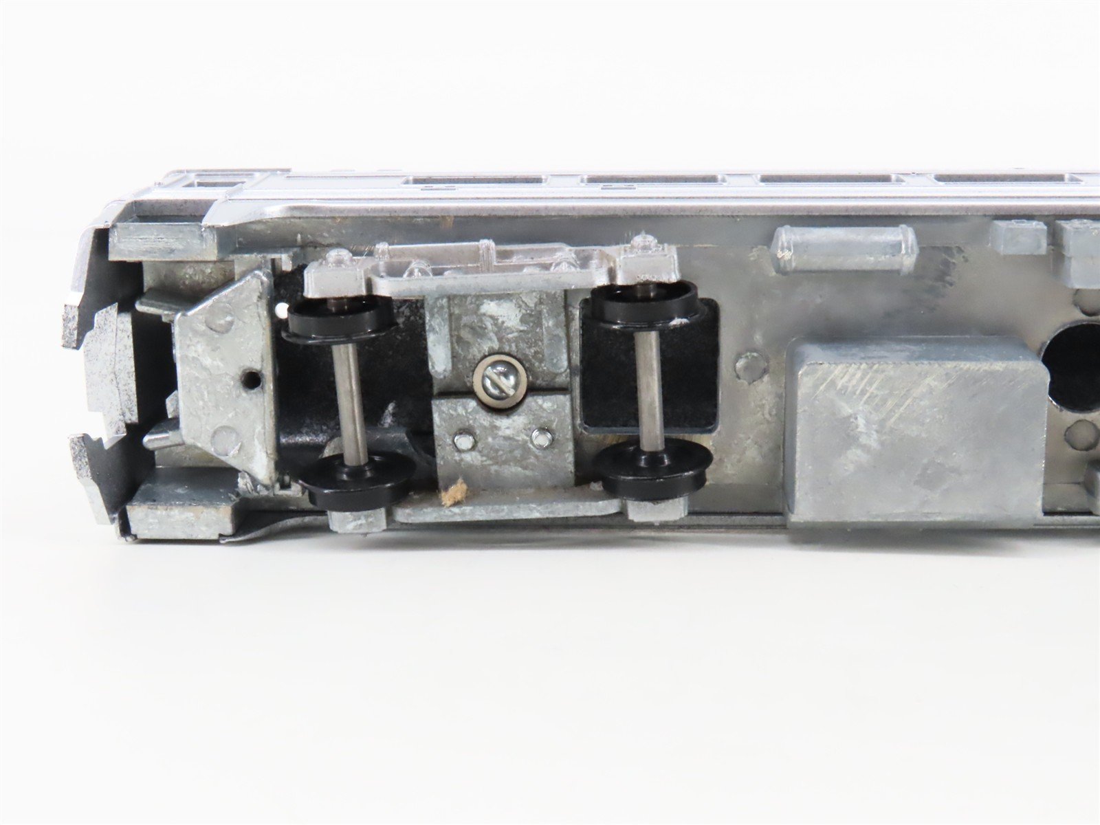 HO Scale Athearn 2170 Undecorated RDC-1 Diesel Railcar UNPOWERED