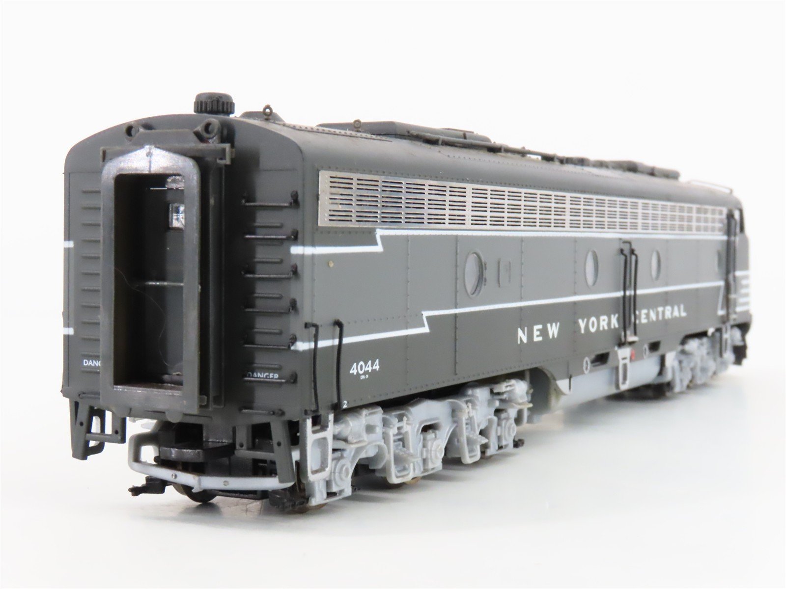 HO Scale Proto 2000 NYC New York Central E8/9A Diesel Locomotive #4044