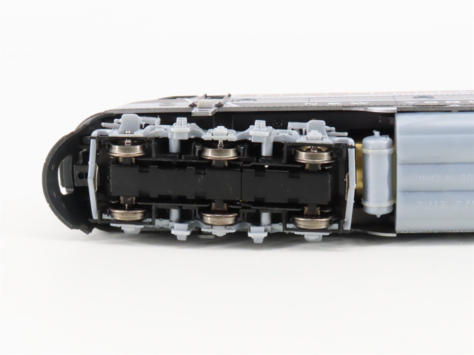 HO Scale Proto 2000 NYC New York Central E8/9A Diesel Locomotive #4044