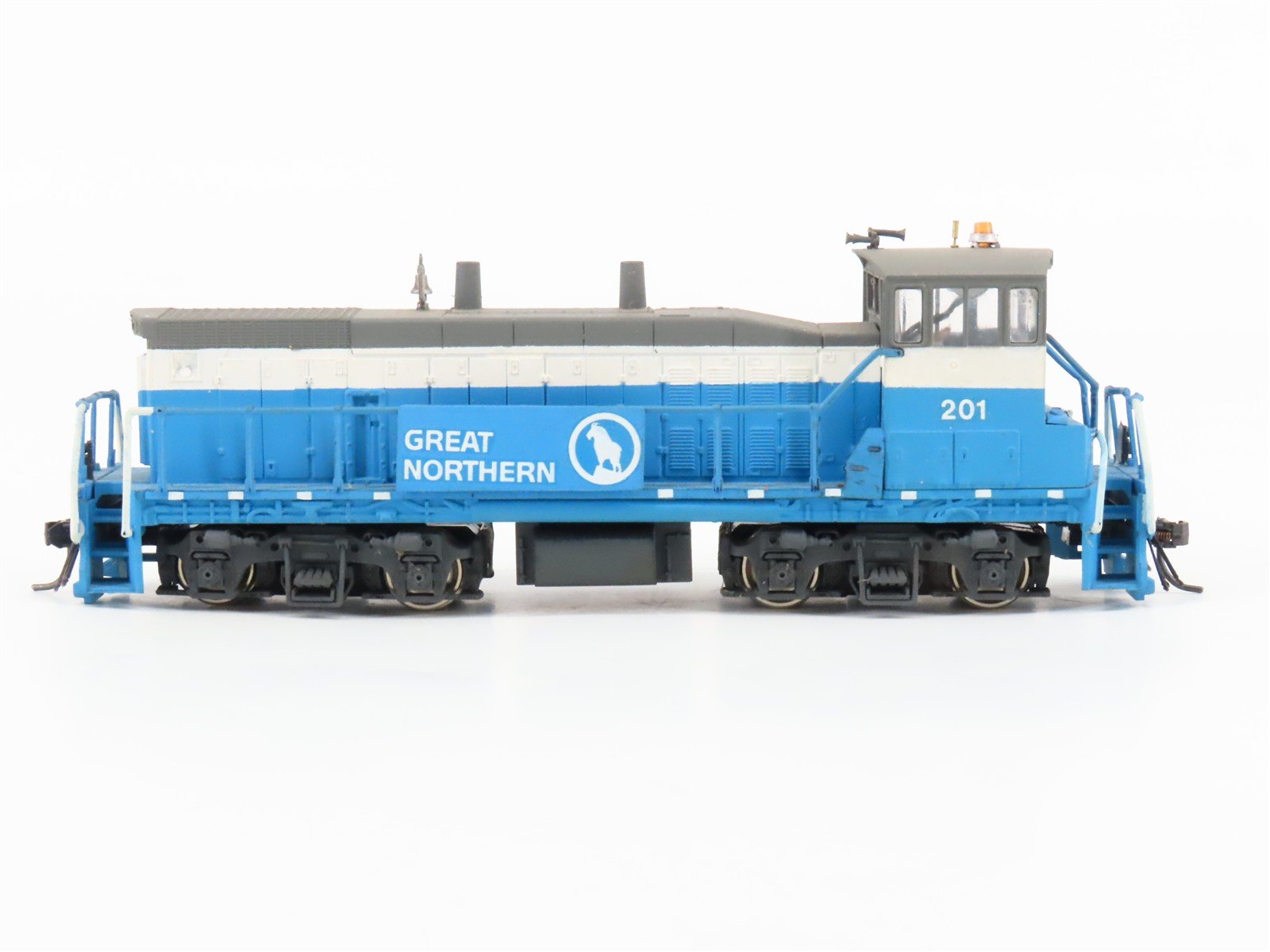 HO Scale Kato GN Great Northern SW1500 Diesel Locomotive #201 CUSTOM