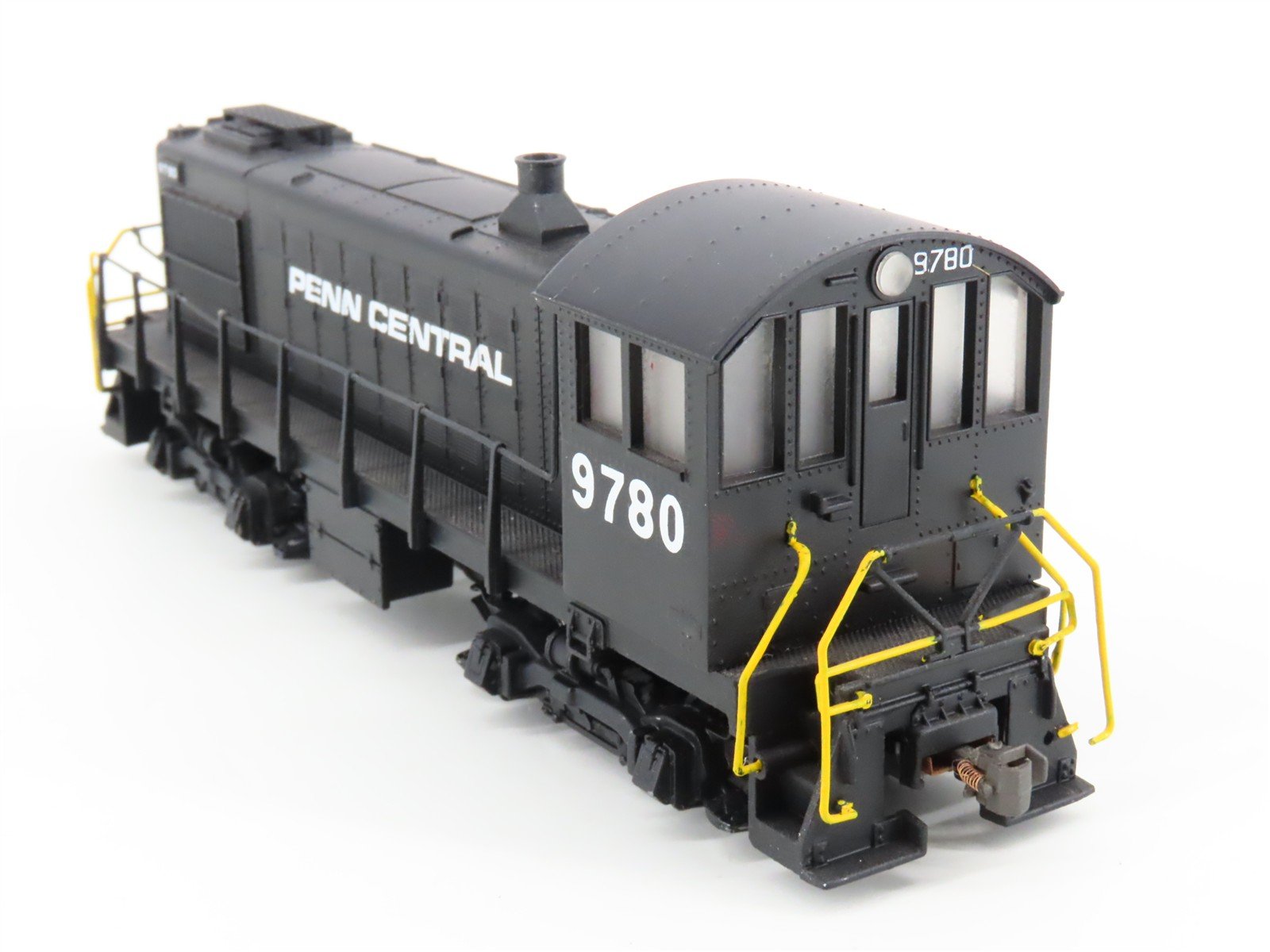 HO Scale Atlas PC Penn Central S-3 Diesel Locomotive #9780 CUSTOM